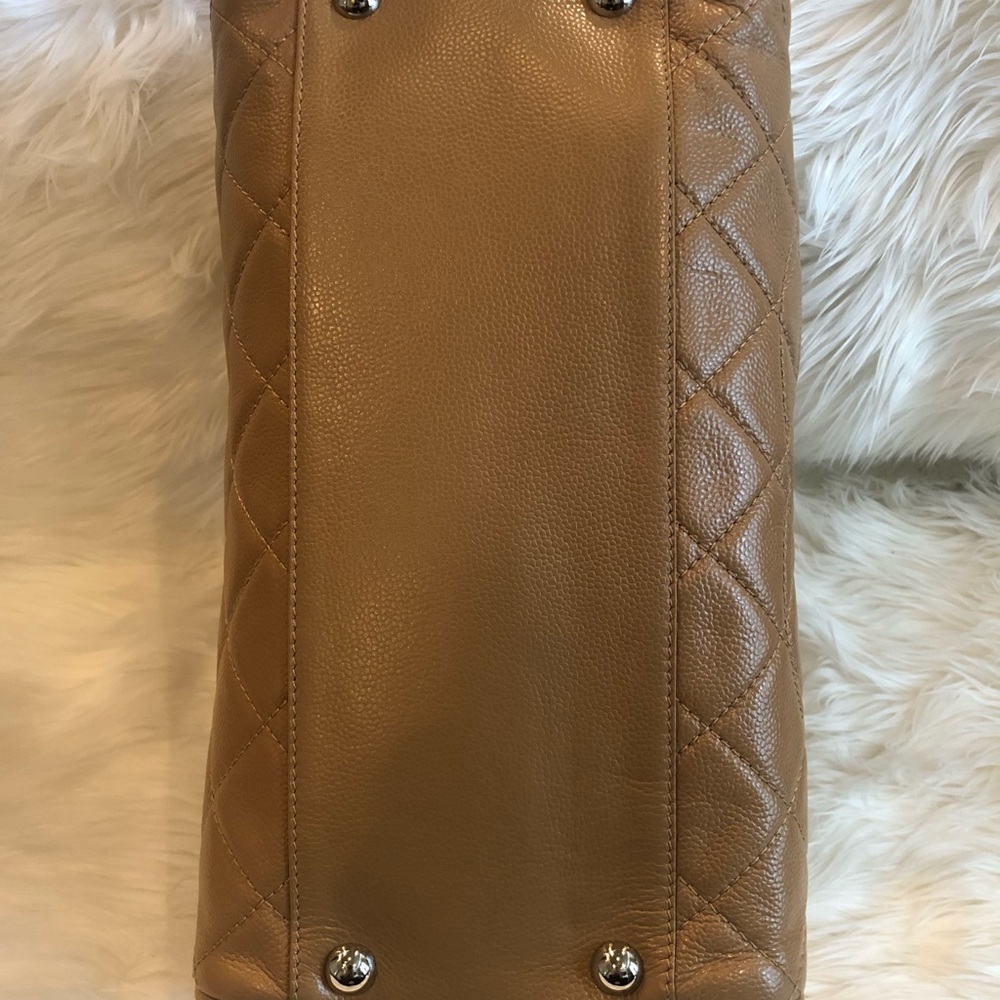 Chanel Bag - Picture 5 of 7